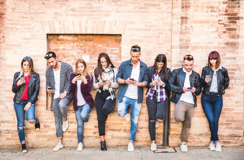6-Ways-to-Connect-Your-Startup-With-‘Micro-Influencers’-On-Instagram.jpg