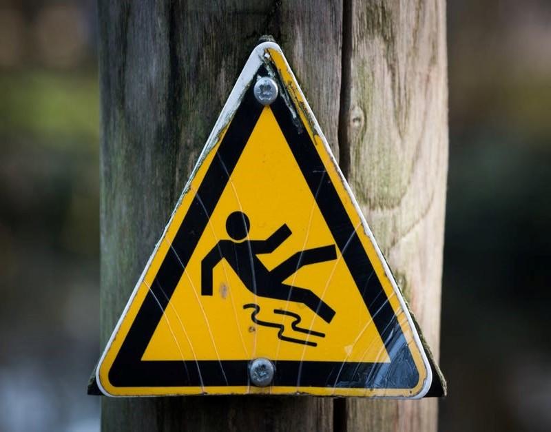slipping-caution-sign_1.jpg
